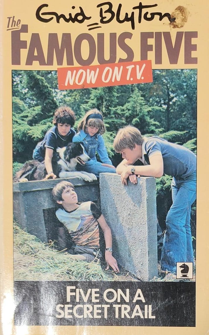 Five On A Secret Trail: Book 15 by Enid Blyton