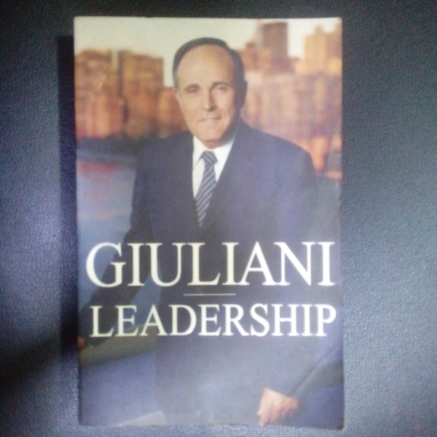 Leadership (RARE BOOKS)