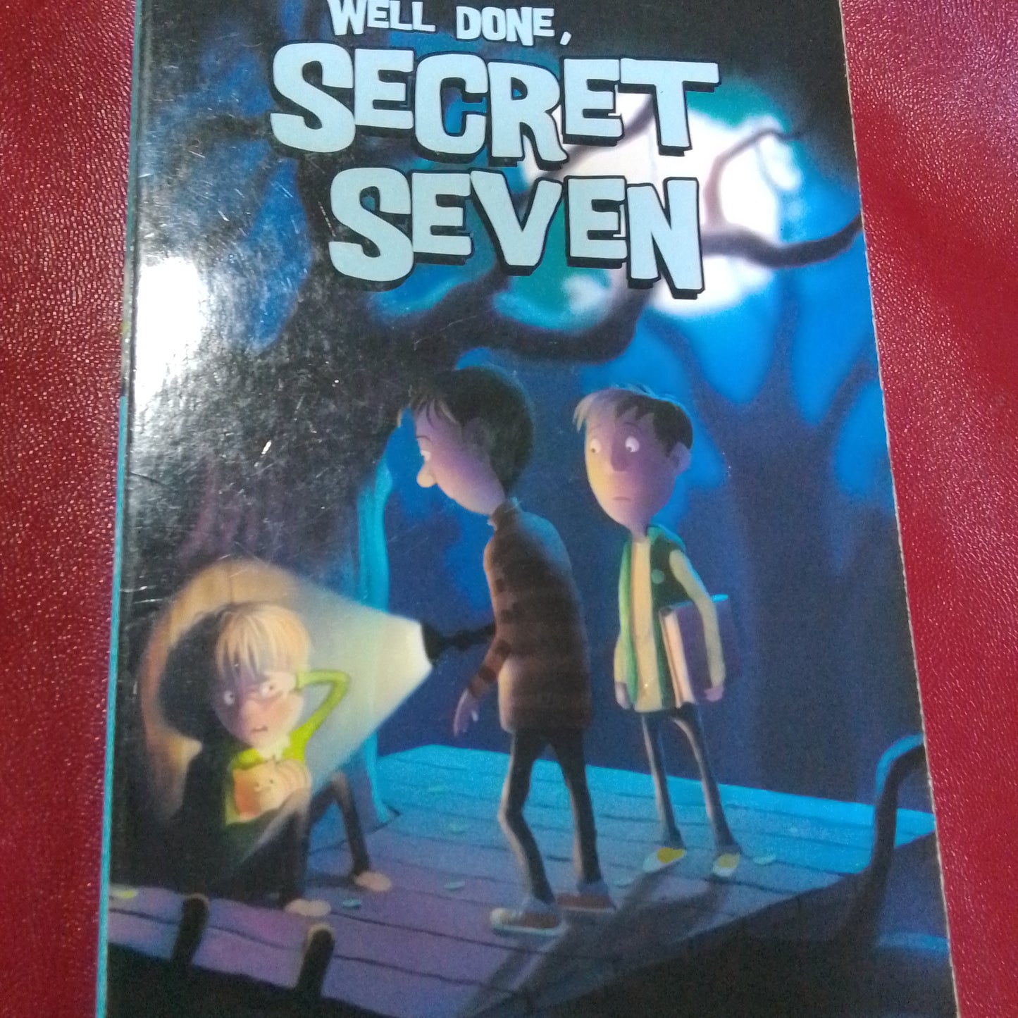 Well done secret seven: 3 by Enid Blyton (the secret seven series)