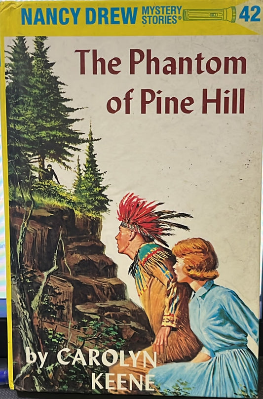 The phantom of pine hill by Carolyn keene [HARD COVER]