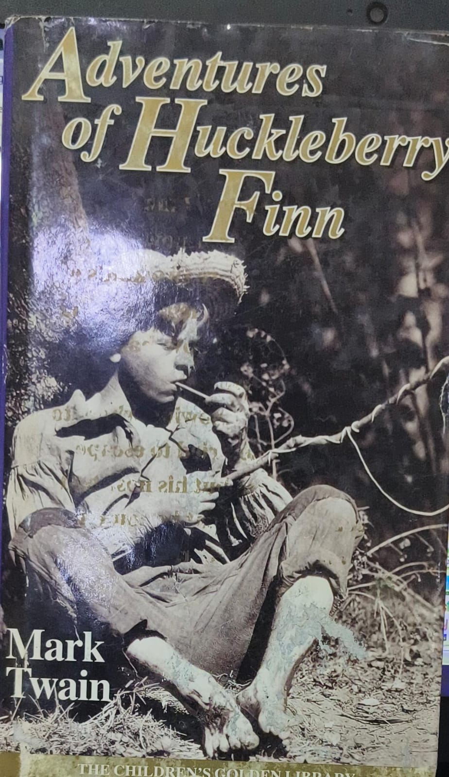 Adventures of Huckle-berry Finn [HARDCOVER]