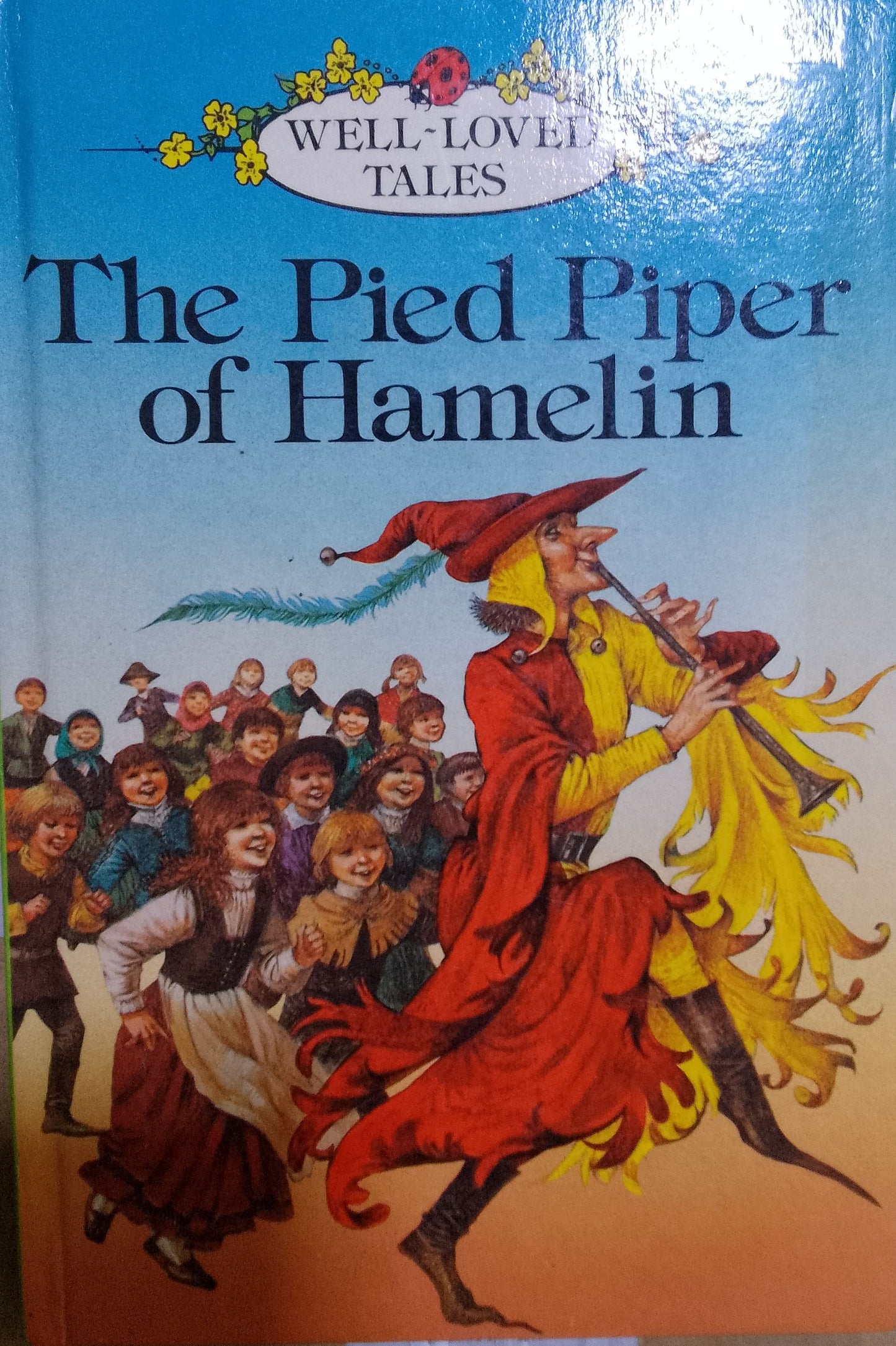 The pied piper of hamelin level-4  [hardcover]