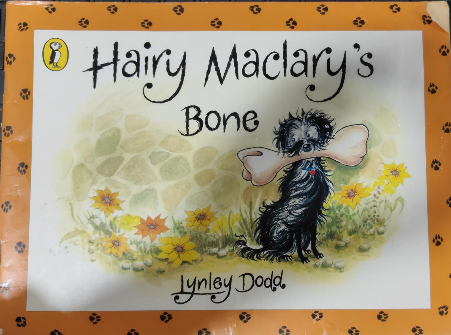 Hairy Maclary's Bone