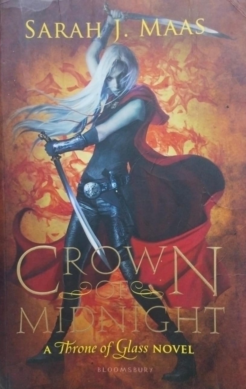Crown of midnight by Sarah J. Maas