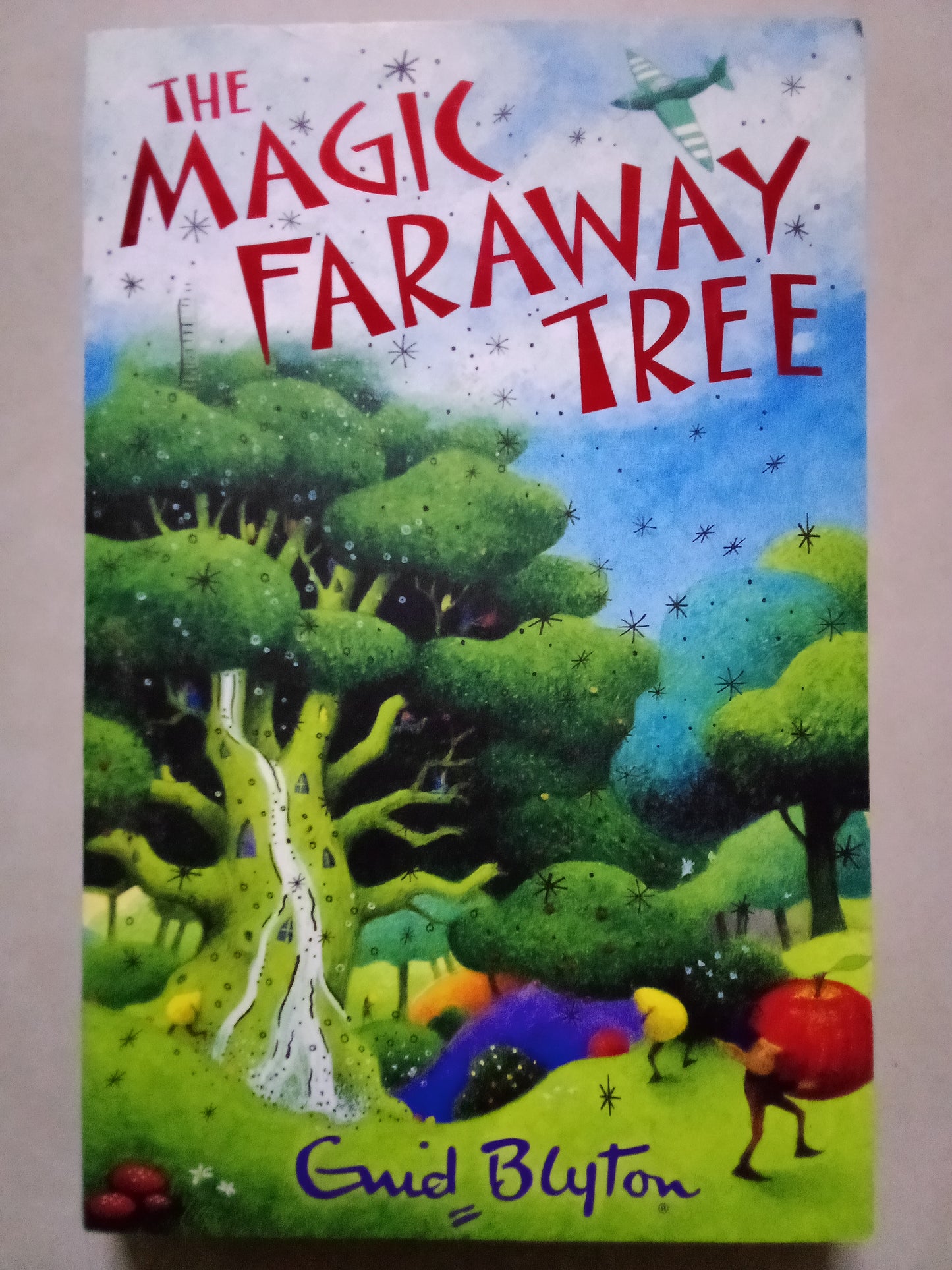 The folk of the faraway tree