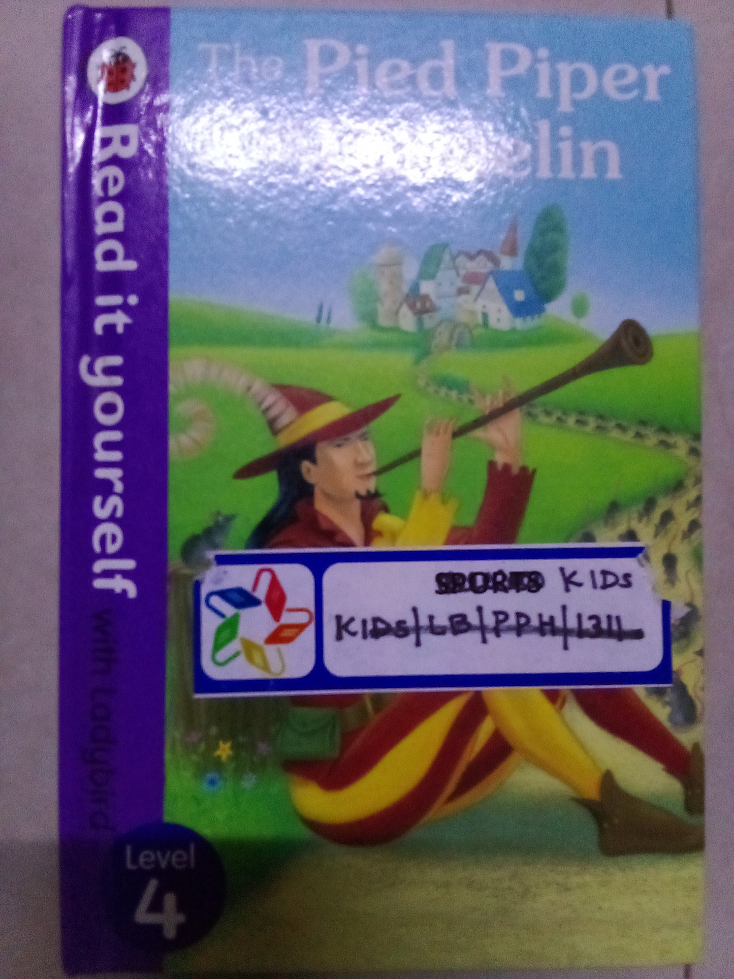 The pied piper of hamelin- level-4  [hardcover]