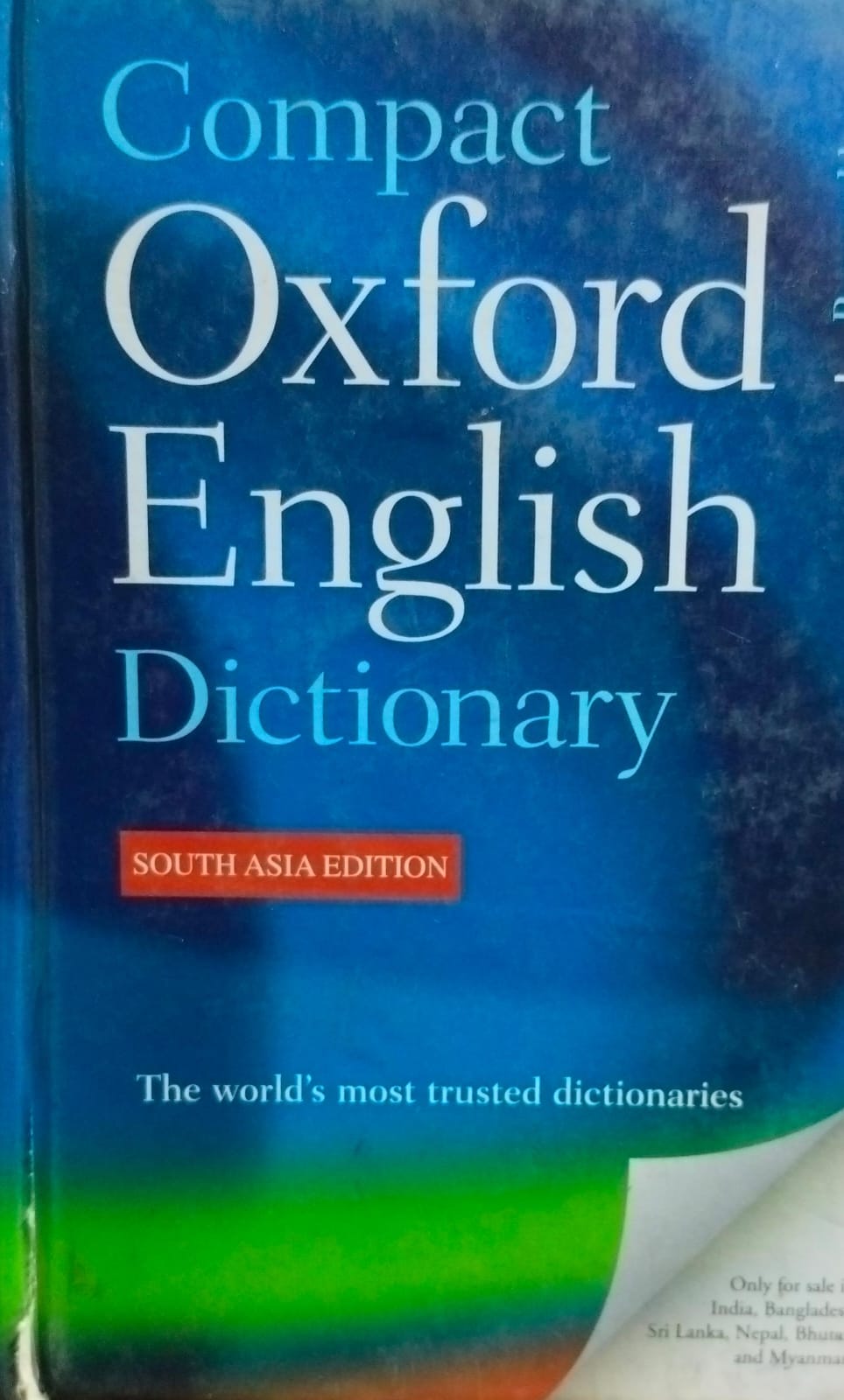 Compact oxford english dictionary by Oxford University Press [hardcover]