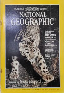 Tracking the snow leopard [National geographic][rare books][June 1986]