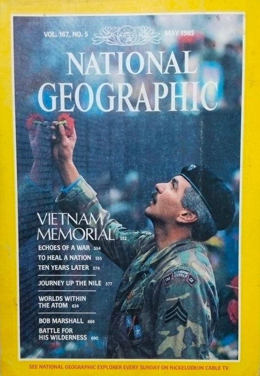 Vietnam memorial [national geographic][rare books][may 1985]