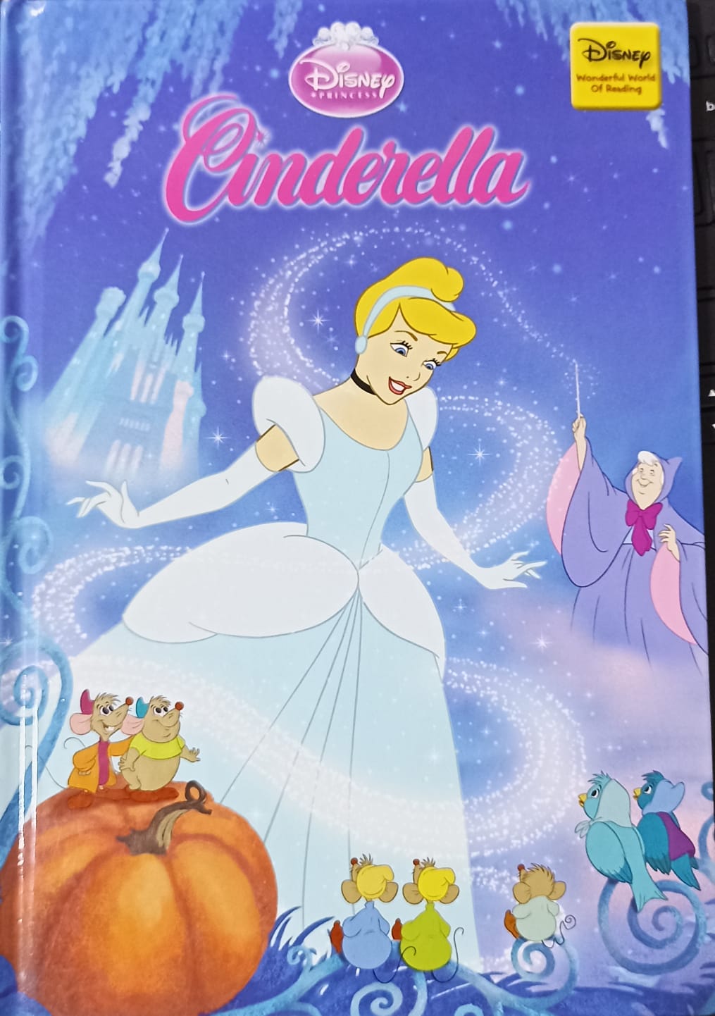 DISNEY PRINCESS Cinderella (HARDCOVER)