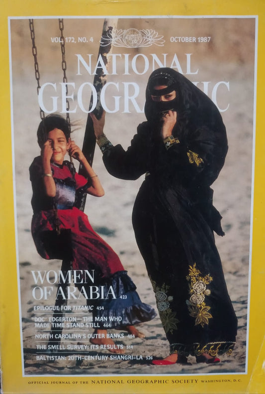 Women of Arabia [National Geographic] [rare books] [October 1987]