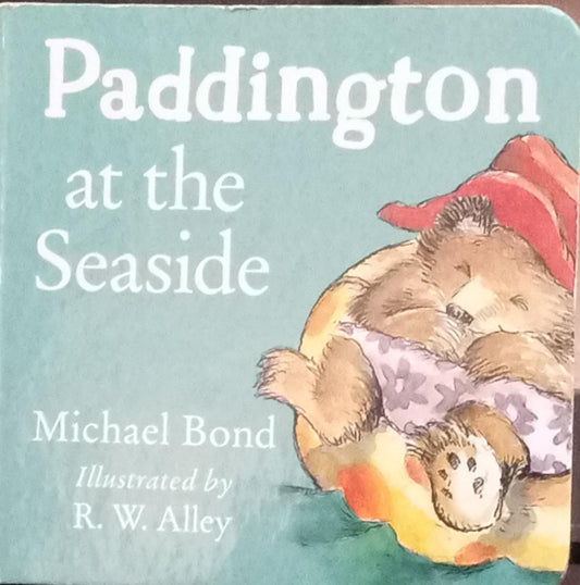 Paddington At The Seaside (Palm Size) Board book