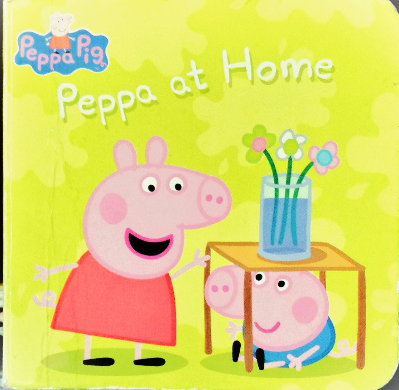 Peppa pig: Peppa At Home Board book
