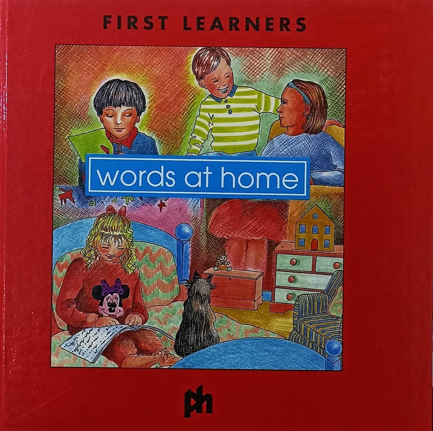 FIRST LEARNERS Words at home (HARDCOVER)